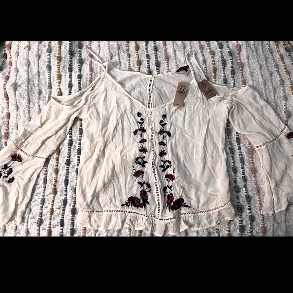 American Eagle Embroidered off the shoulder top